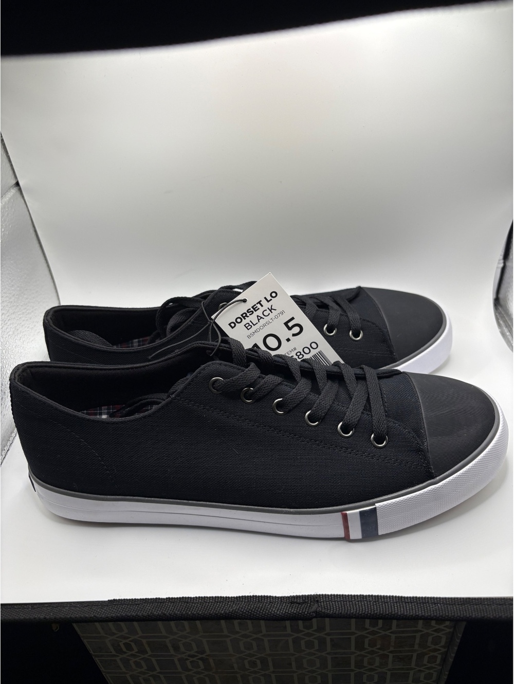 Ben Sherman Men’s 10.5 Dorset Lo Black Sneaker